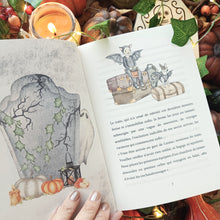 Charger l'image dans la galerie, Un soir de lumières (format papier, illustrations couleurs), accompagnée de sa carte recette "Compotée de Potimarron"